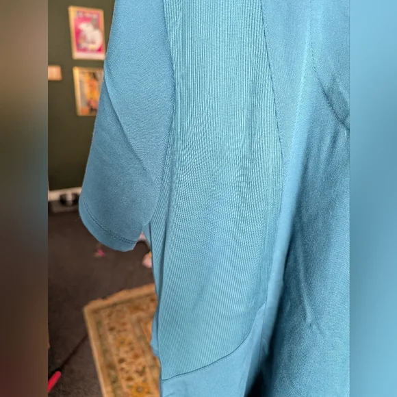 Grey's Anatomy Teal Two Pocket Scrub Top L - Picture 3 of 4